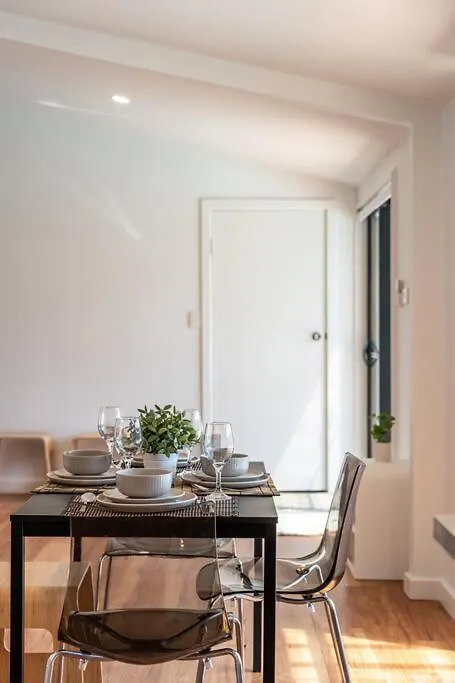 Neptune - 2Br Private Pool Wifi Thebarton Australia