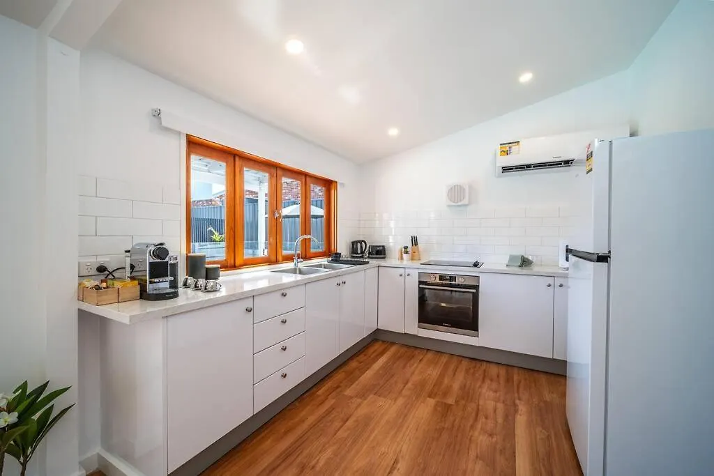 Neptune - 2Br Private Pool Wifi Thebarton 0*,