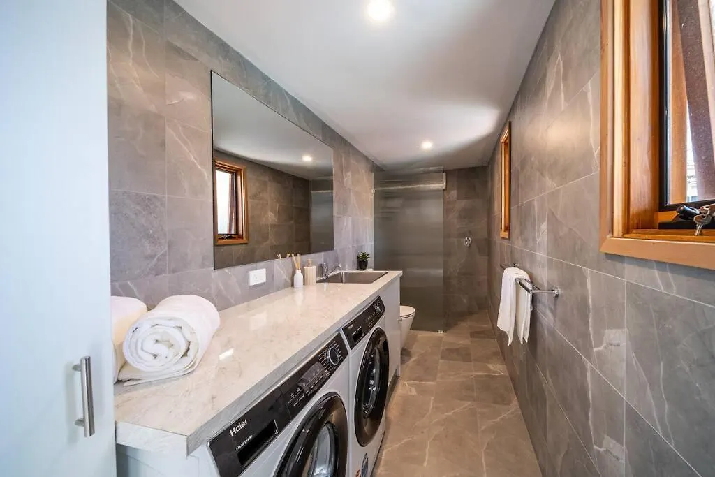 Neptune - 2Br Private Pool Wifi Thebarton 0*,  Australia