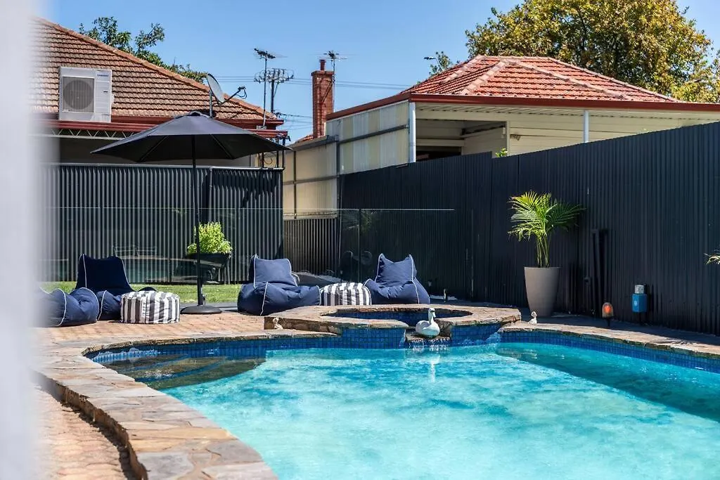 Neptune - 2Br Private Pool Wifi Thebarton 0*,  Australia